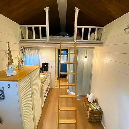 Tiny House Ems im PIER9 Tiny House Hotel-2